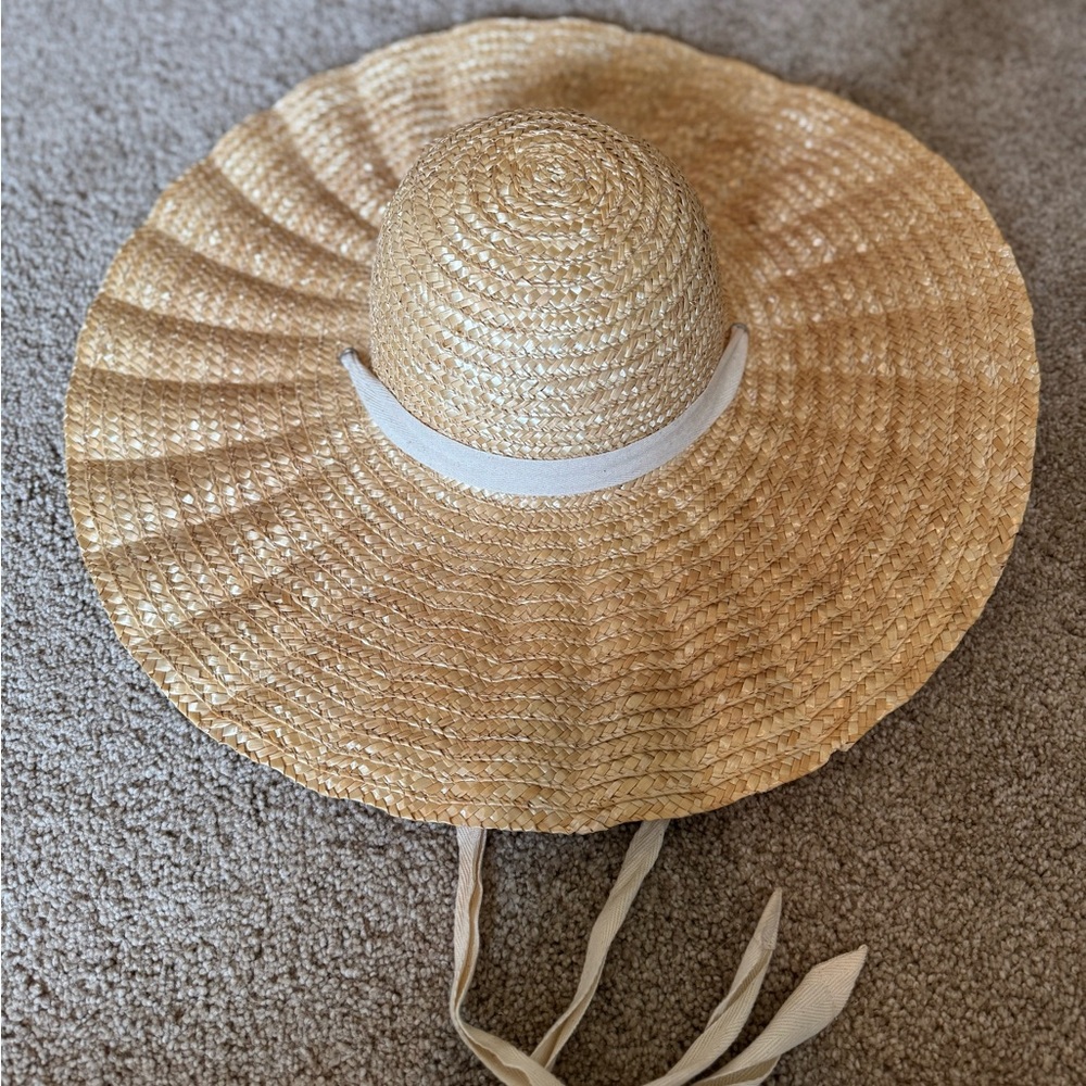 Lack Of Color Tan and White Wide-Brimmed Hat